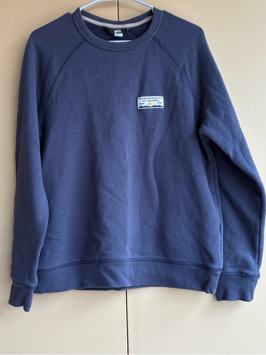REI Tops - REÍ women’s sweatshirt